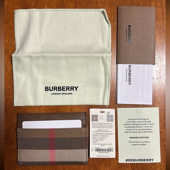 Burberry Handbags - NWT Burberry card case wallet with dust bag - Earth